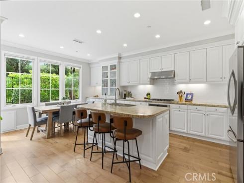 23  Bianco  , Irvine, CA