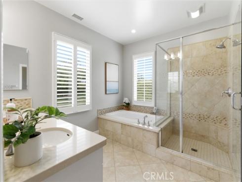 23  Bianco  , Irvine, CA