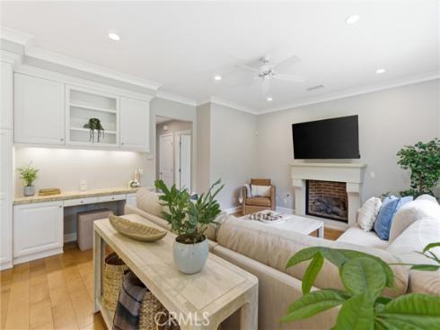 23  Bianco  , Irvine, CA