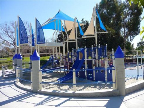 48  Monroe  , Irvine, CA