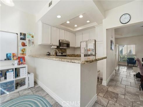 48  Monroe  , Irvine, CA