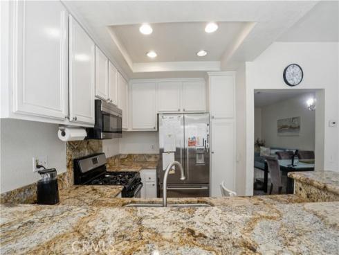 48  Monroe  , Irvine, CA