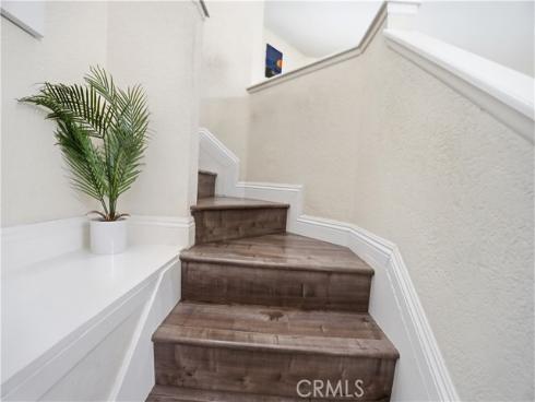 48  Monroe  , Irvine, CA