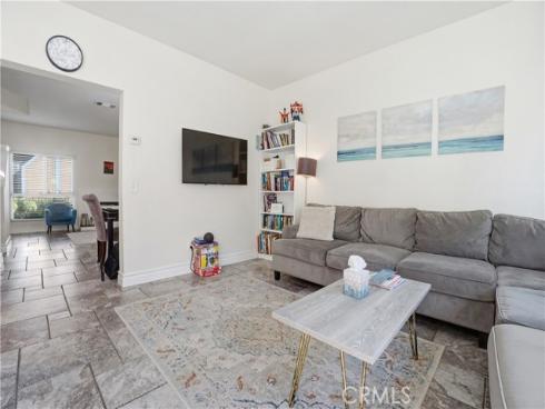 48  Monroe  , Irvine, CA