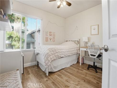 48  Monroe  , Irvine, CA