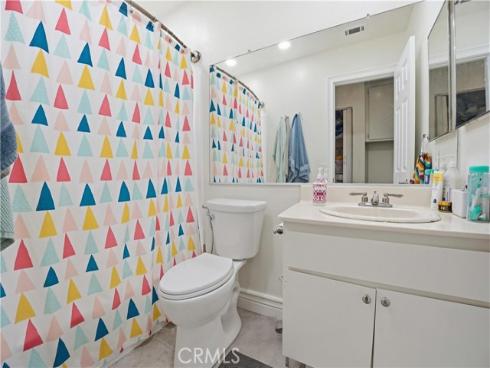 48  Monroe  , Irvine, CA