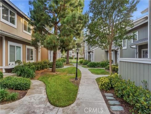 48  Monroe  , Irvine, CA