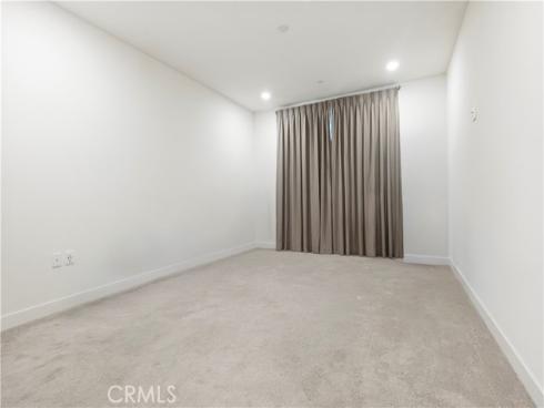 1310  Nolita  , Irvine, CA