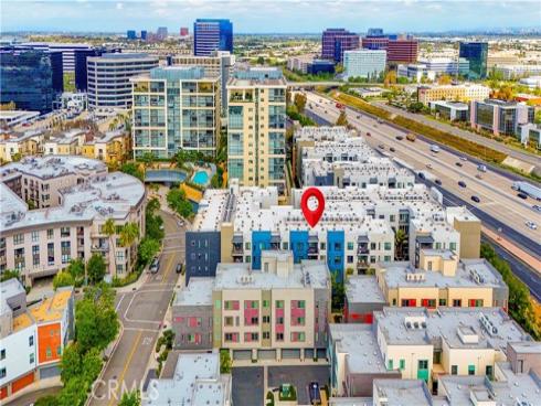 1310  Nolita  , Irvine, CA