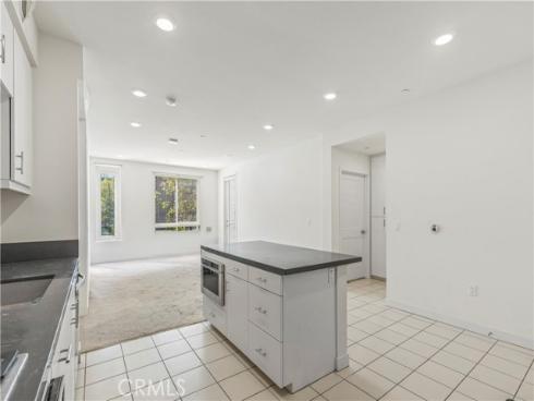 1310  Nolita  , Irvine, CA