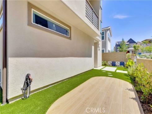 426 Lobata , Irvine, CA