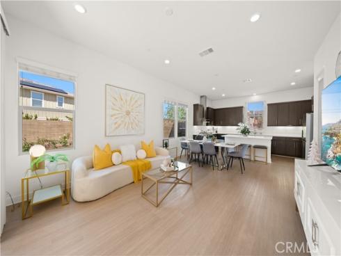 131  Newall  , Irvine, CA