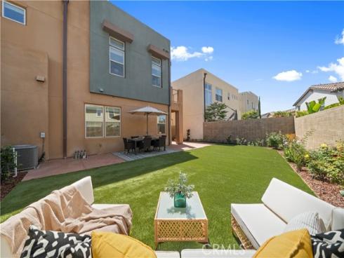 131  Newall  , Irvine, CA