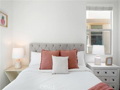 131  Newall  , Irvine, CA