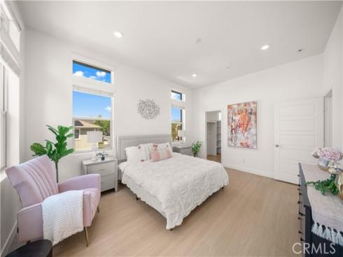 131  Newall  , Irvine, CA