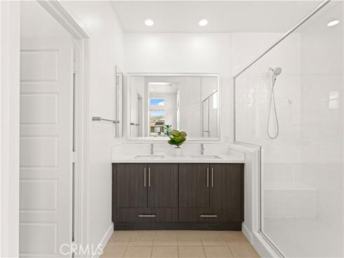 131  Newall  , Irvine, CA