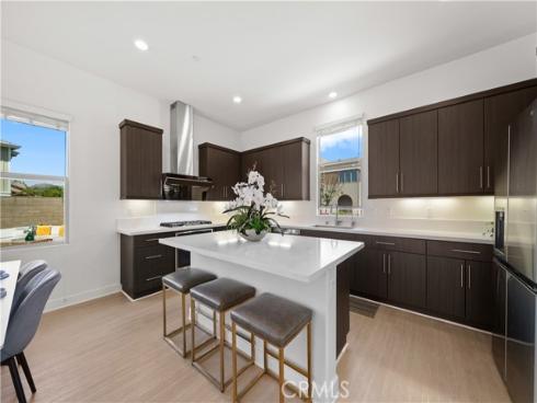 131  Newall  , Irvine, CA