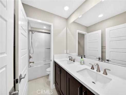 195  Stellar  , Irvine, CA