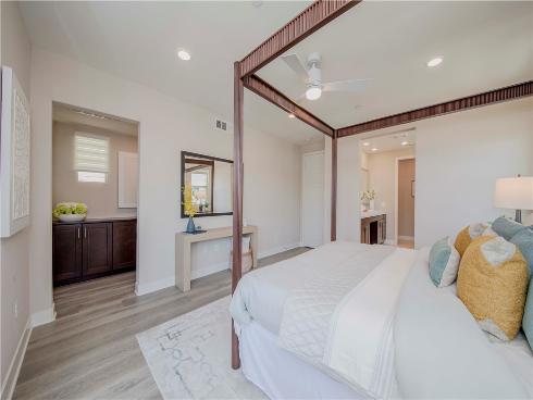 195  Stellar  , Irvine, CA