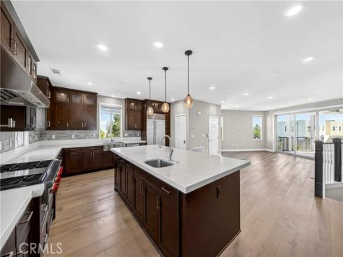 195  Stellar  , Irvine, CA