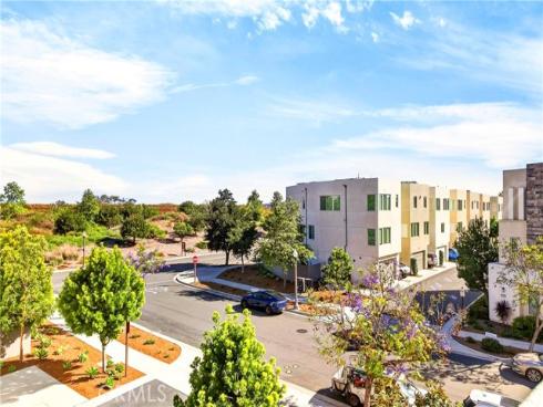 195  Stellar  , Irvine, CA