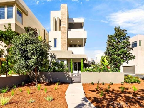 195  Stellar  , Irvine, CA