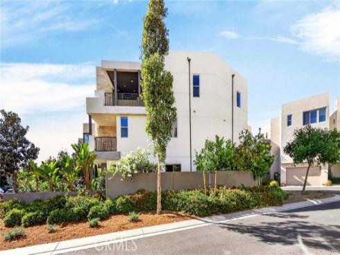 195  Stellar  , Irvine, CA