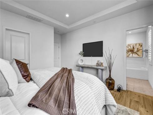 131  Okra  , Irvine, CA