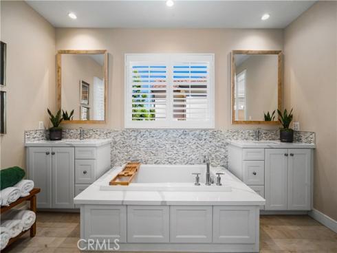 166  Villa Ridge  , Irvine, CA