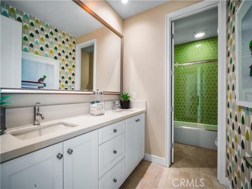 166  Villa Ridge  , Irvine, CA