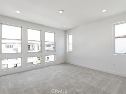 165  Apron  , Irvine, CA