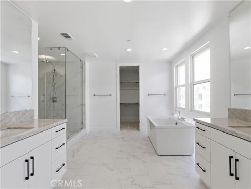 165  Apron  , Irvine, CA