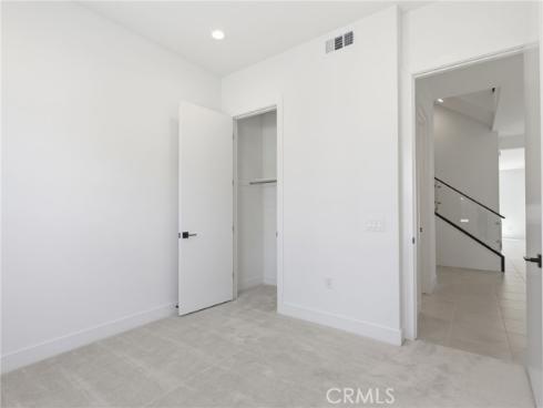 165  Apron  , Irvine, CA