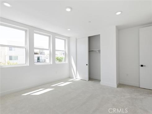 165  Apron  , Irvine, CA