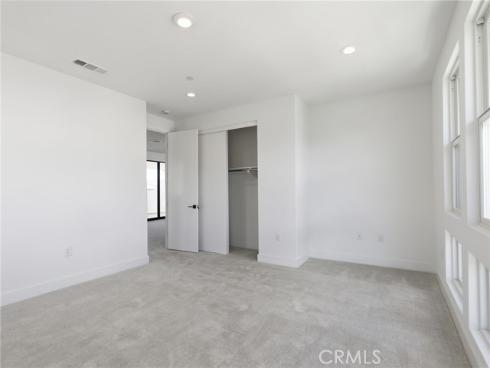 165  Apron  , Irvine, CA