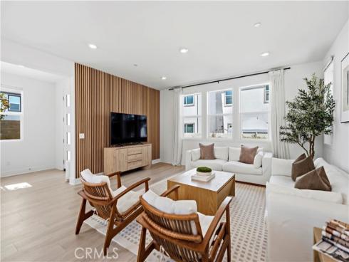 218  Tank  , Irvine, CA