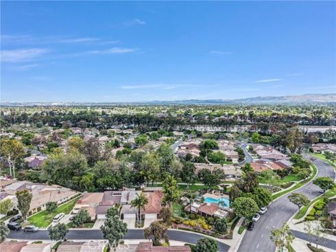 2  Featherwood  , Irvine, CA