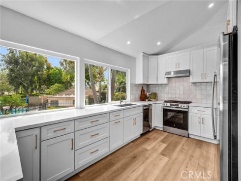 2  Featherwood  , Irvine, CA