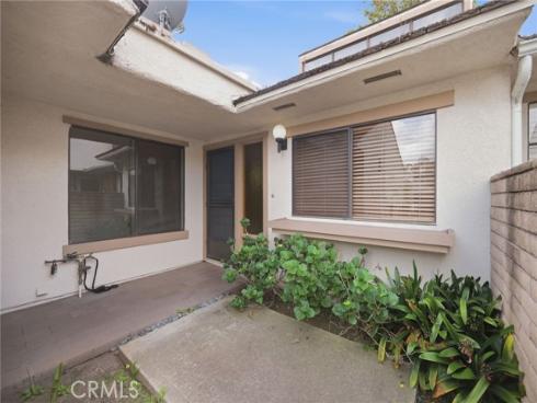 27  Dogwood  , Irvine, CA