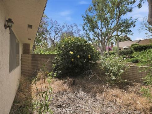 27  Dogwood  , Irvine, CA