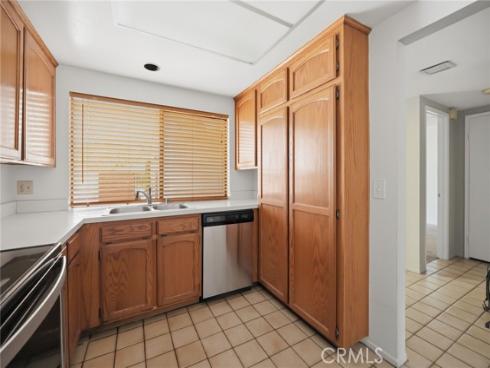 27  Dogwood  , Irvine, CA