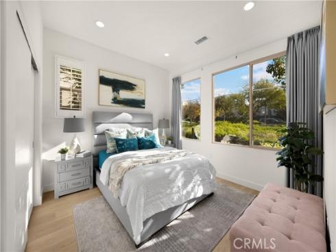 269  Magnet  , Irvine, CA