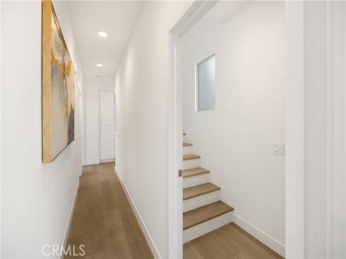 269  Magnet  , Irvine, CA