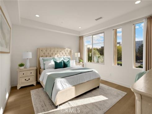 269  Magnet  , Irvine, CA