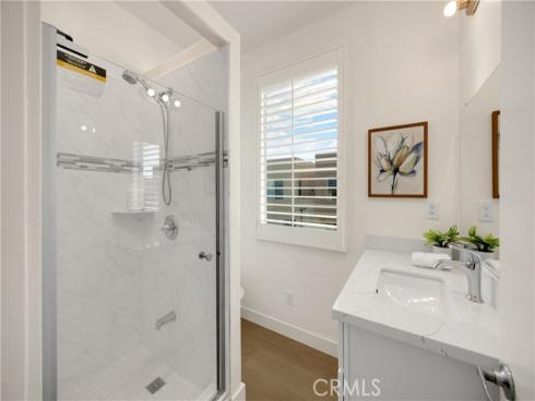 269  Magnet  , Irvine, CA