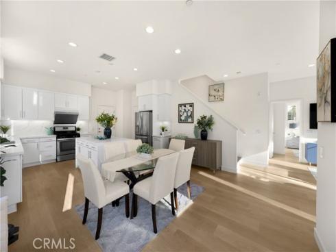 269  Magnet  , Irvine, CA