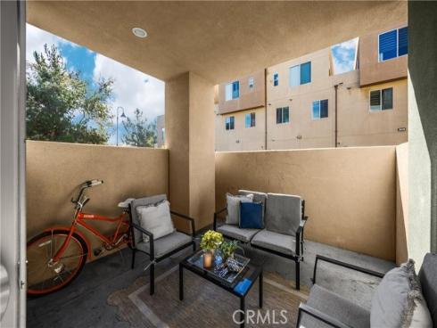 269  Magnet  , Irvine, CA