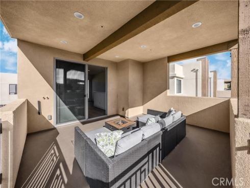 269  Magnet  , Irvine, CA