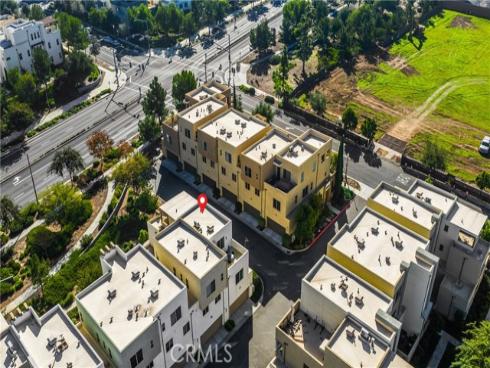 269  Magnet  , Irvine, CA