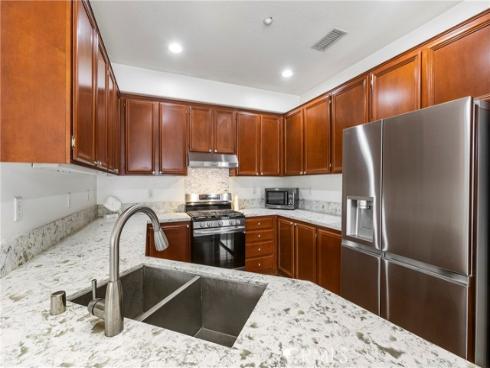 23  Poppy  , Irvine, CA